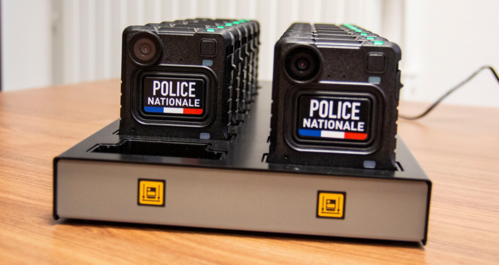 Des caméras piétons filment en direct les interventions de la police  municipale à la Grande-Motte - France Bleu